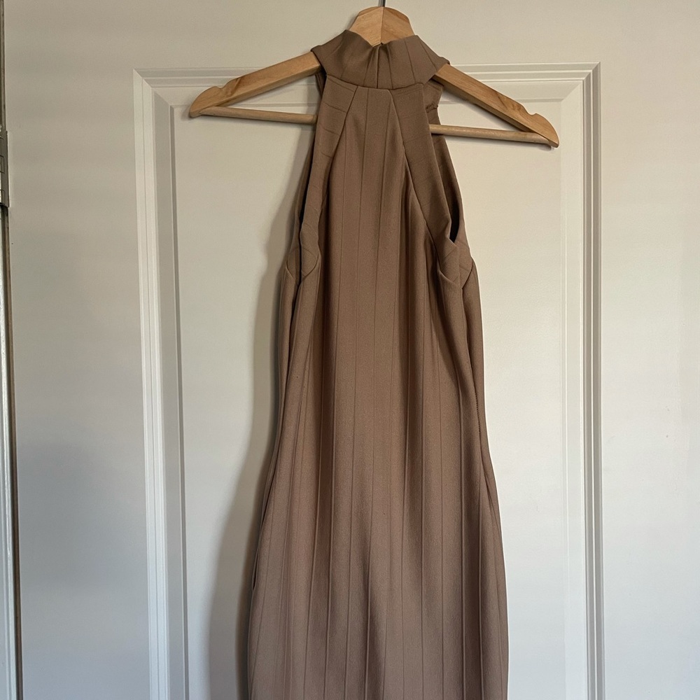 Windsor bodycon dress.